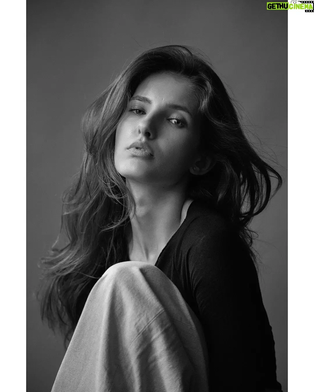 Sara Sandeva: Nový talent českého filmu a televize