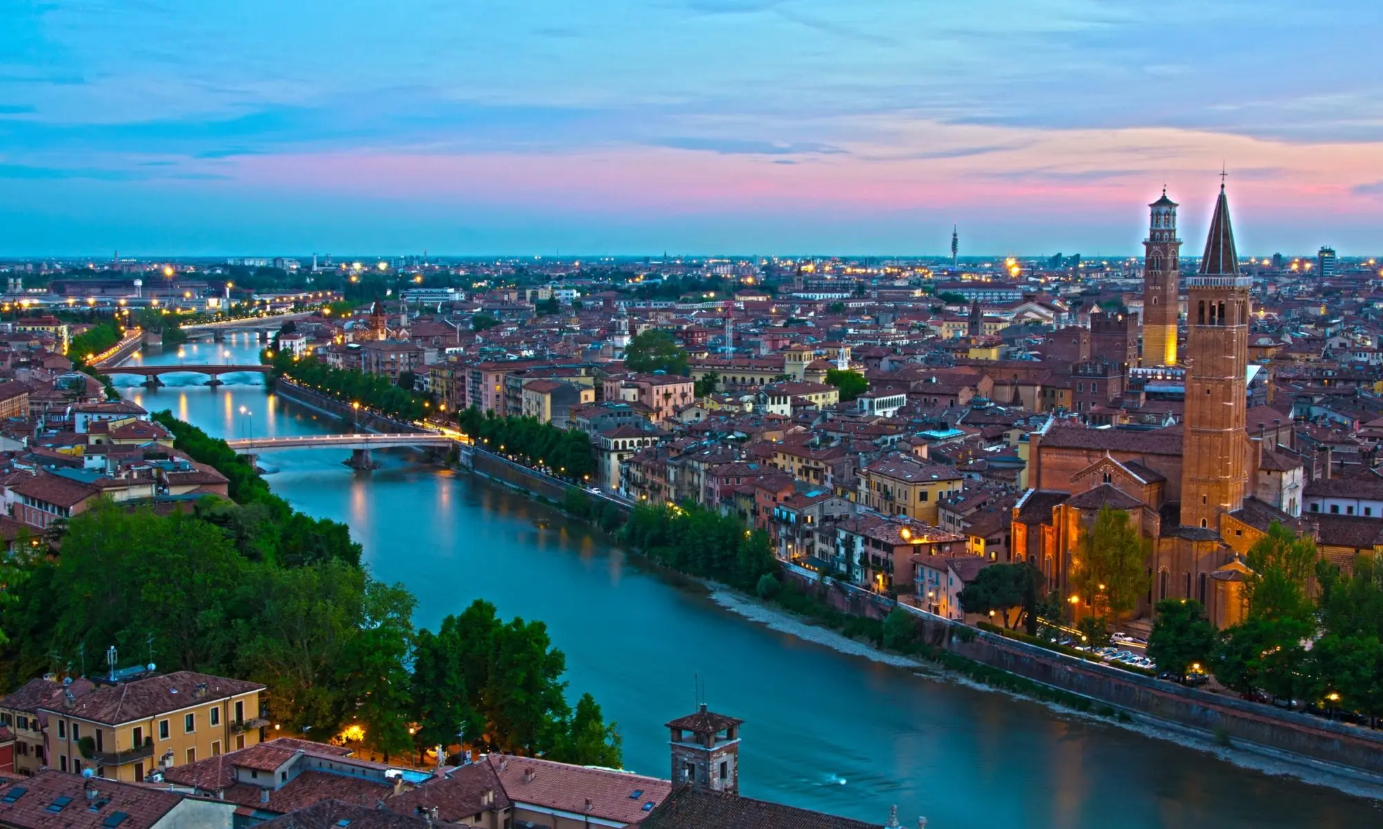 Verona: Město romantiky a historie v Itálii