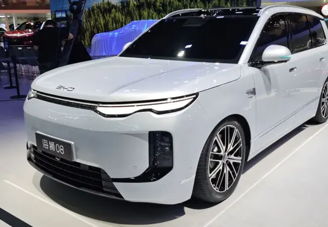 BYD auto: Nový model Sealion 08 s dálkovým dojezdem