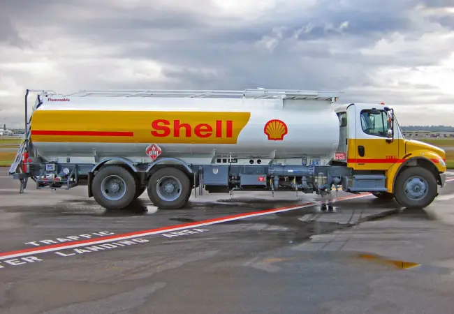 Letecké palivo: Nedostatek leteckého paliva a přechod na udržitelné alternativy