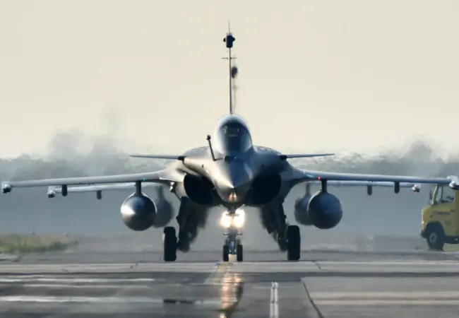 Letoun: Rusko varuje před útoky na evropské země hostící francouzské y