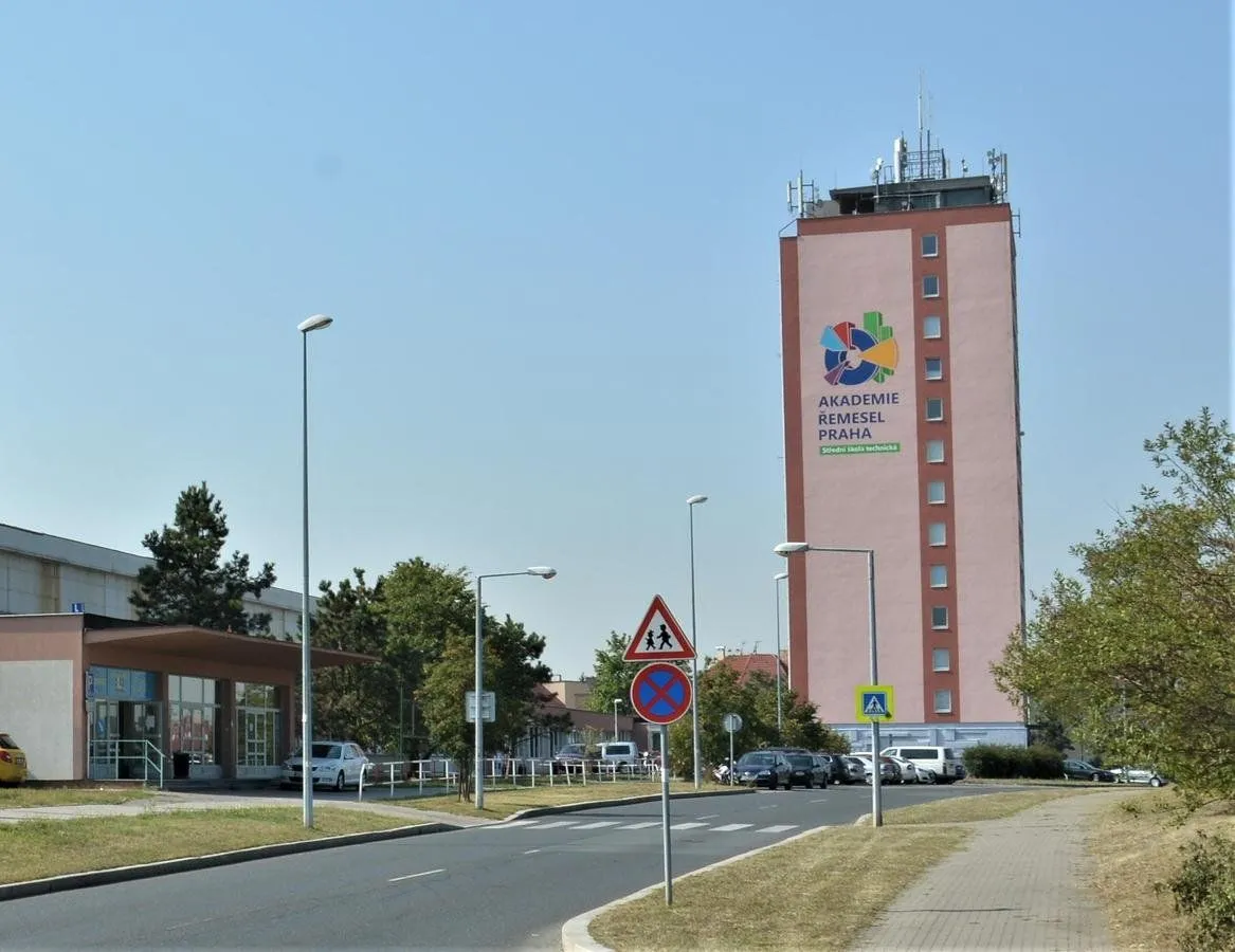 střední škola — CZ news