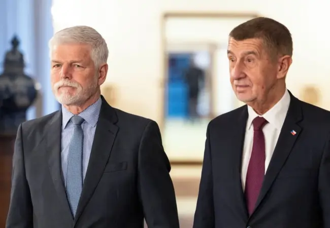 Summit NATO v Ankaře: Kdo se zúčastní?