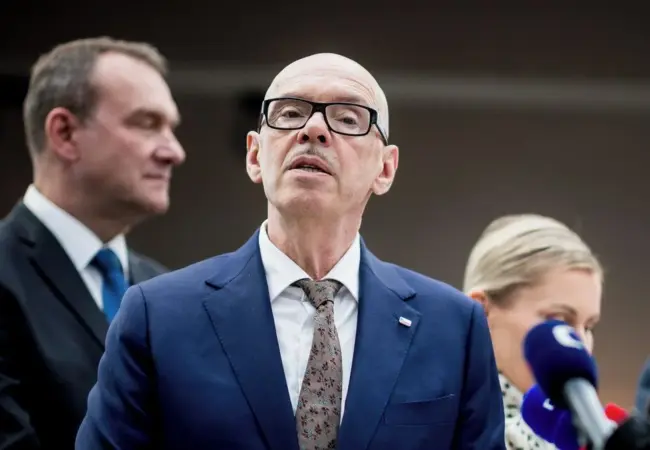 Veřejnoprávní médium: Zrušení koncesionářských poplatků pro veřejnoprávní média